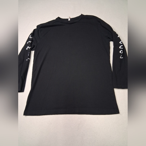 100% Cotton Black Long Sleeve Tee with Tree Graphic - Picture 4 of 5